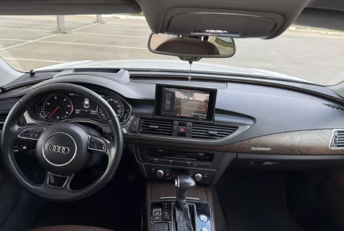 Makina ne shitje  ne Tirane - 13,400 Euro
