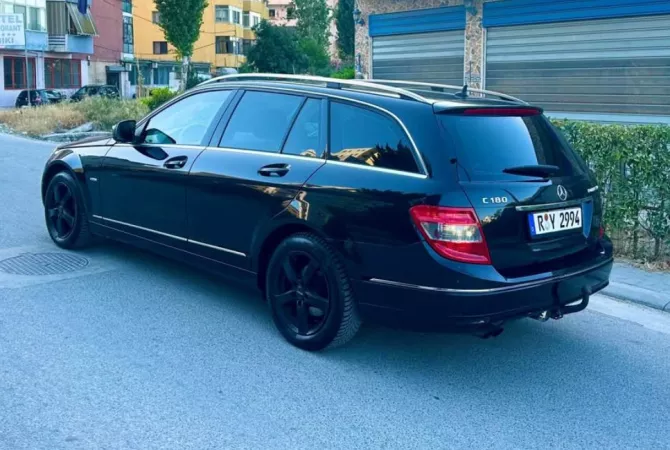 Makina ne shitje  ne Durres - 6,000 Euro