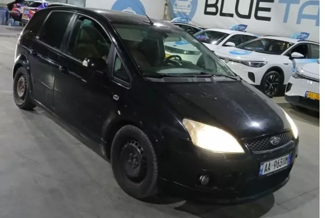 Makina ne shitje  ne Tirane - 3,250 Euro
