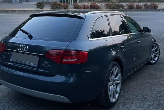 Makina ne shitje  ne Tirane - 6,000 Euro