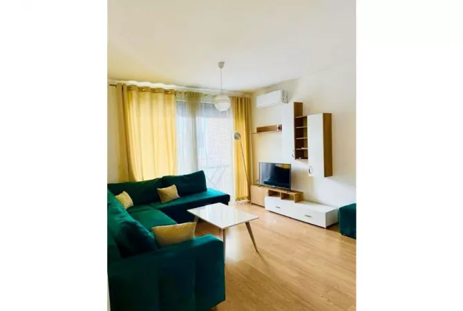 Shtepi me qera 2+1 ne Tirane - 750 Euro