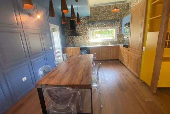 House for Rent 2+1 in Tirana - 2,600 Euro