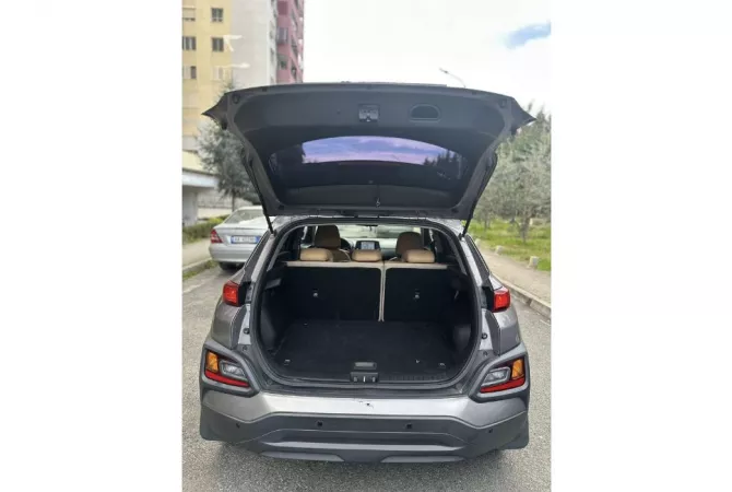 Makina ne shitje  ne Tirane - 12,500 Euro