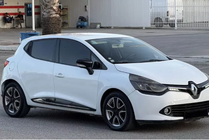 Makina ne shitje ne Tirane - 4,599 Euro