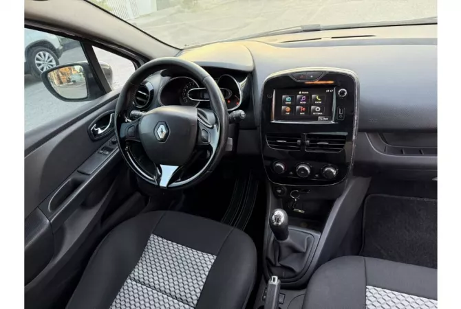 Auto in Vendita  a Tirana - 4,599 Euro