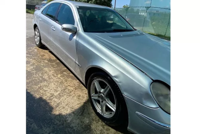 Makina ne shitje ne Tirane - 2,000 Euro