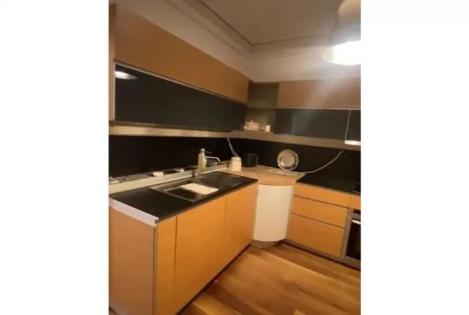 Shtepi me qera Apartament ne Tirane, 1+1, Mobilimi E mobiluar, Pagesa 700  Euro.