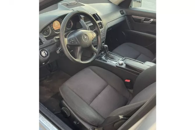 Auto in Vendita  a Tirana - 5,200 Euro