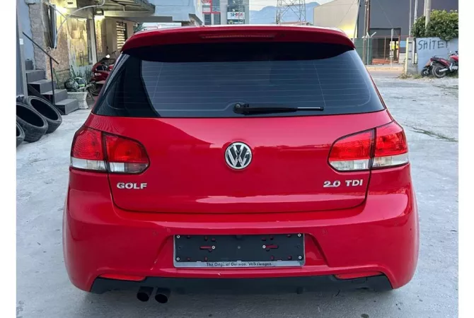 Auto in Vendita  a Tirana - 6,900 Euro