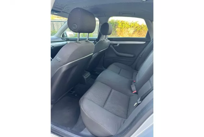 Makina ne shitje ne Tirane, Audi, 2005 Diesel,Kambio Automatik Pagesa 4,200  Euro.