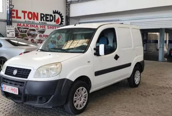 Makina ne shitje  ne Tirane - 4,999 Euro