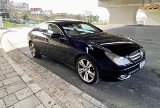 Makina ne shitje  ne Tirane - 5,800 Euro