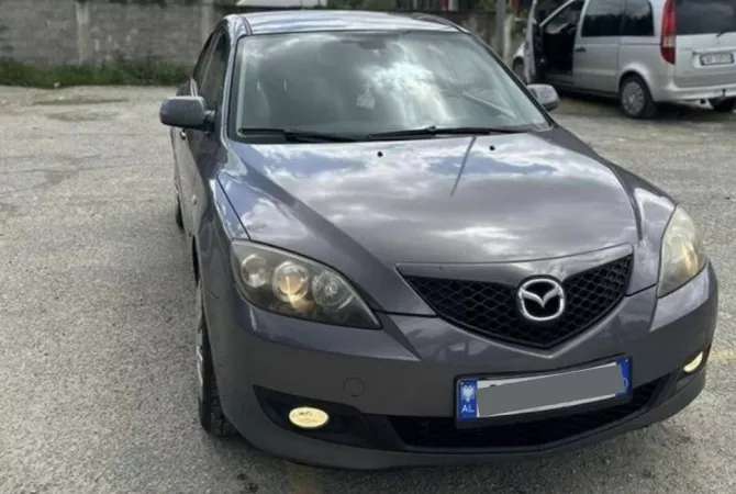 Makina ne shitje  ne Tirane - 2,800 Euro