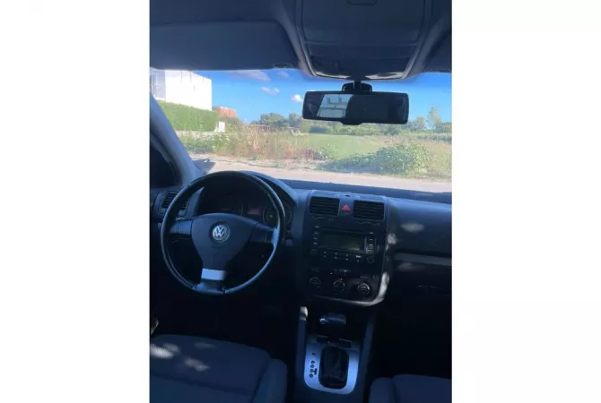 Makina ne shitje  ne Tirane - 3,500 Euro