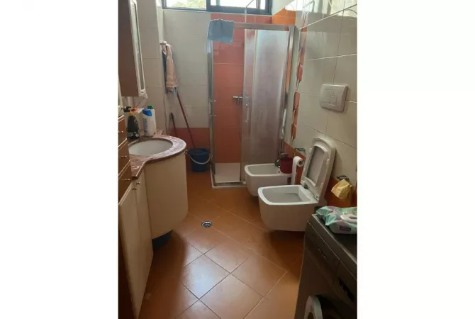 Shtepi me qera 1+1 ne Tirane - 650 Euro