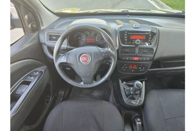 Makina ne shitje  ne Tirane - 4,700 Euro
