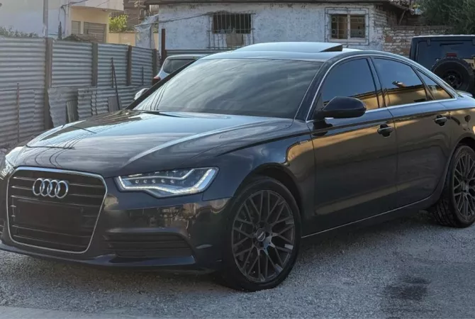 Makina ne shitje ne Tirane - 9,999 Euro
