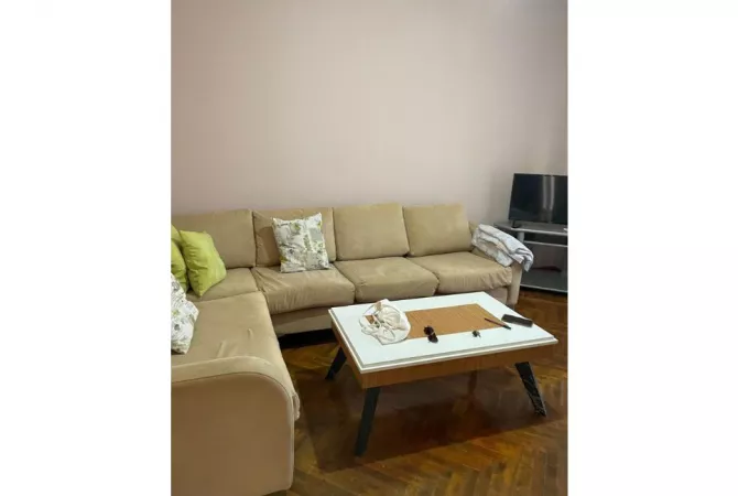 Shtepi me qera 2+1 ne Tirane - 500 Euro