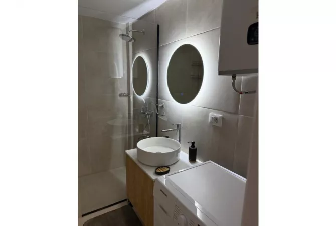 Shtepi me qera Apartament ne Tirane, 1+1, Mobilimi E mobiluar, Pagesa 650  Euro.