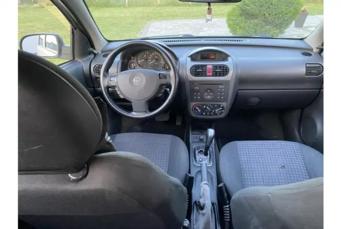 Makina ne shitje  ne Tirane - 3,800 Euro