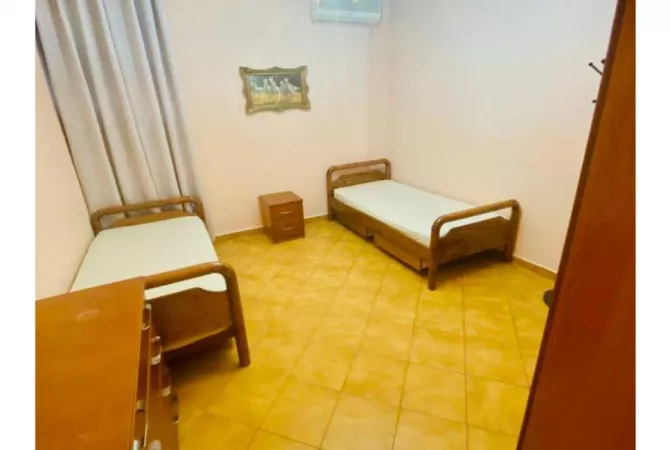 Shtepi me qera 2+1 ne Tirane - 50,000 Leke