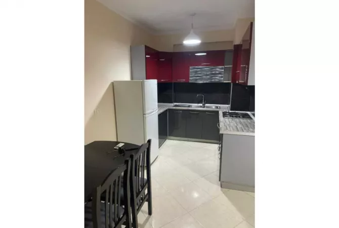 Shtepi me qera 1+1 ne Tirane - 450 Euro