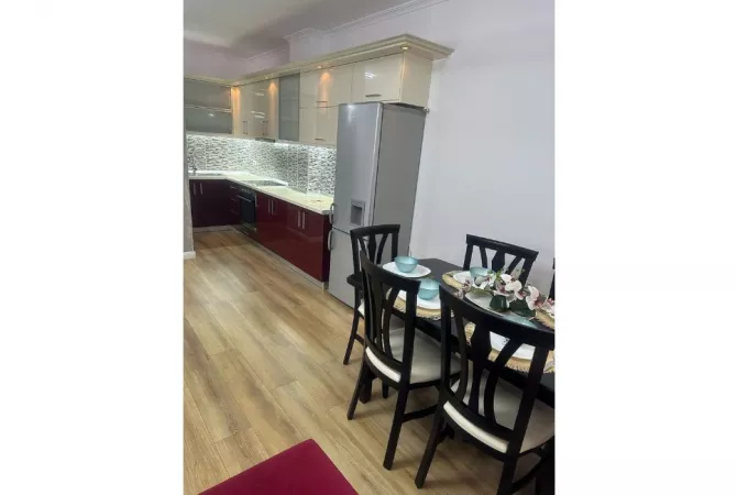 Shtepi ne shitje Apartament ne Tirane, 2+1, Mobilimi E mobiluar, Pagesa 145,000  Euro.
