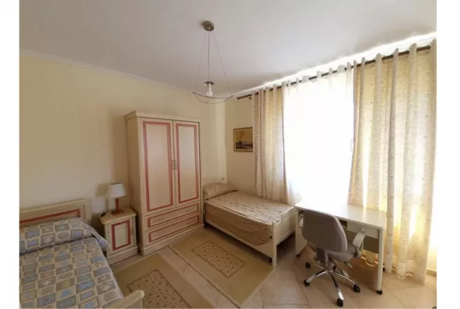 Shtepi me qera Apartament ne Tirane, 3+1, Mobilimi E mobiluar, Pagesa 1,000  Euro.