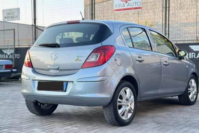Cars for sale  in Tirana - 2,800 Euro