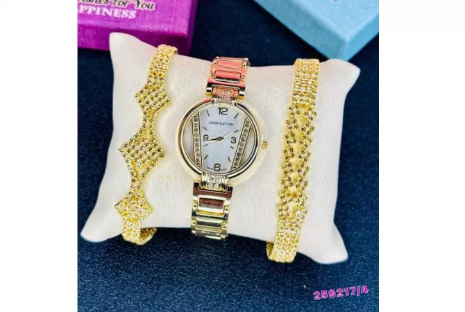 Accessori uomo e donna a Tirana - 25 Euro
