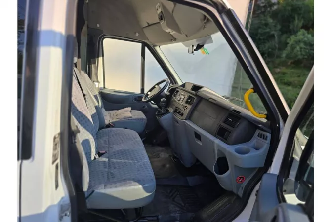 Makina ne shitje ne Tirane, Ford, 2010 Diesel,Kambio Manual Pagesa 9,900  Euro.