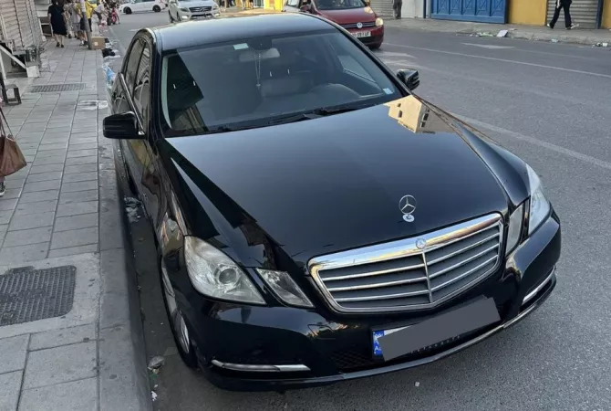 Makina ne shitje ne Tirane - 12,000 Euro