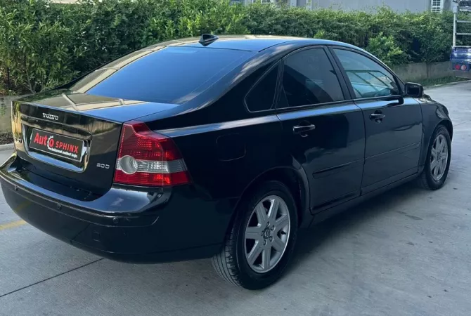 Cars for sale  in Tirana - 3,200 Euro