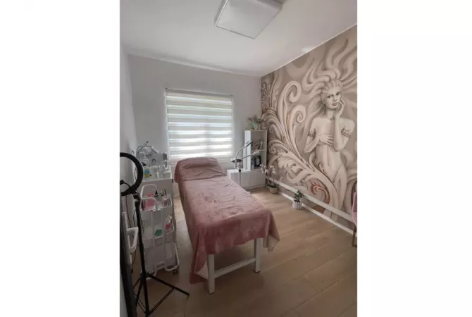 Business Property for Rent 1+1 in Tirana - 60,000 Leke