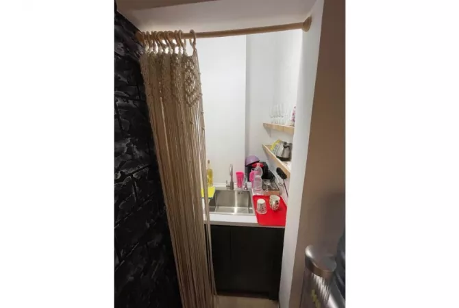 Business Property for Rent 1+1 in Tirana - 60,000 Leke