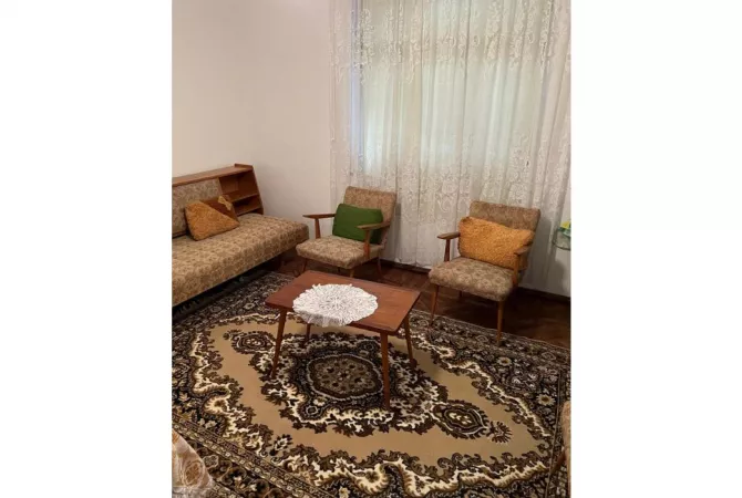 Shtepi me qera 2+1 ne Tirane - 50,000 Leke