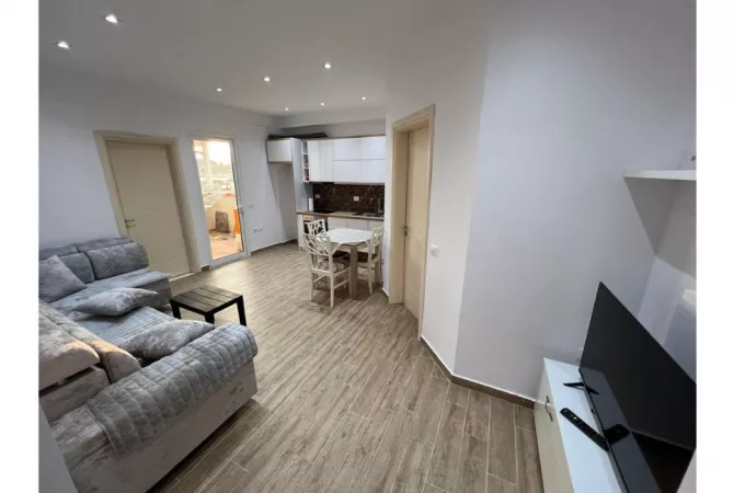 Shtepi me qera 1+1 ne Tirane - 450 Euro