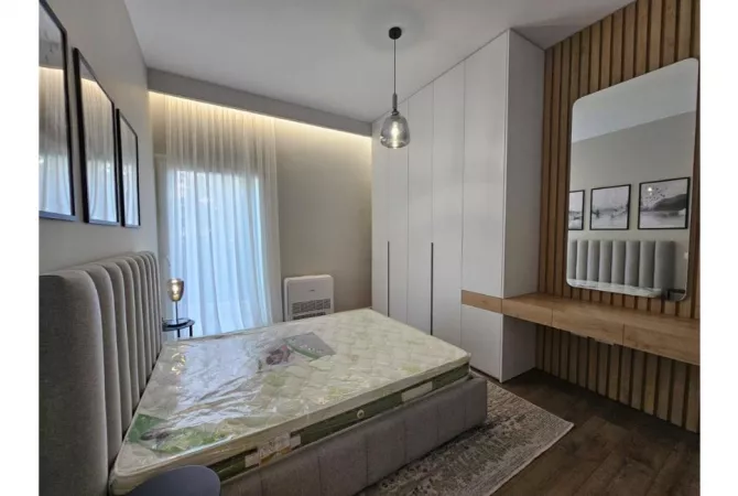 Shtepi me qera Apartament ne Tirane, 3+1, Mobilimi E mobiluar, Pagesa 1,500  Euro.