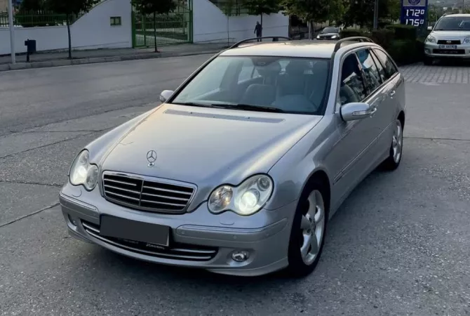 Cars for sale in Tirana - 4,200 Euro