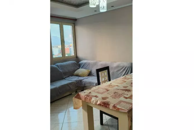Shtepi me qera 2+1 ne Tirane - 380 Euro