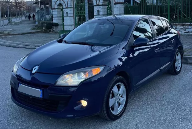 Cars for sale in Tirana - 3,200 Euro