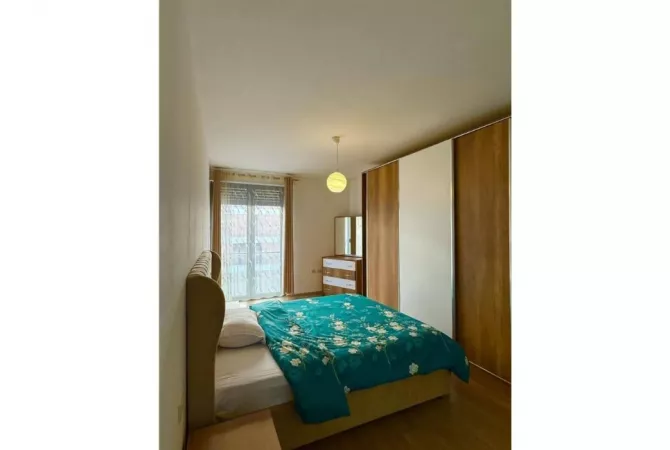 Shtepi me qera 2+1 ne Tirane - 750 Euro