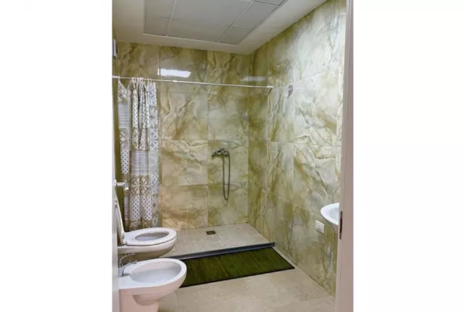 Shtepi me qera Apartament ne Tirane, 2+1, Mobilimi E mobiluar, Pagesa 750  Euro.