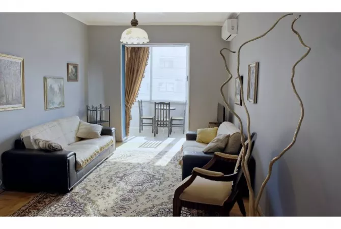 Shtepi me qera 3+1 ne Tirane - 60,000 Leke