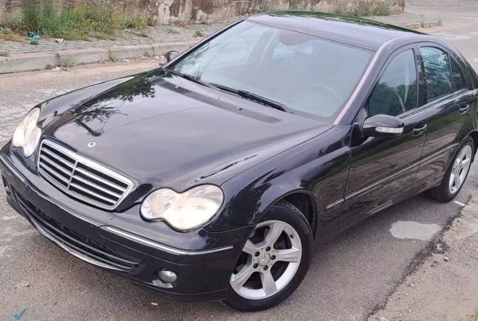 Cars for sale in Tirana - 3,800 Euro