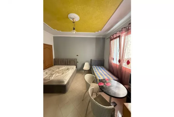 Shtepi me qera Garsoniere ne Tirane - 250 Euro