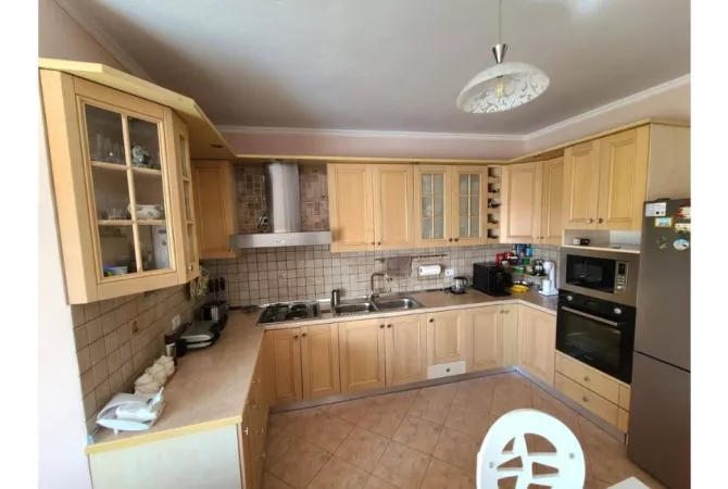 Shtepi me qera 1+1 ne Tirane - 500 Euro