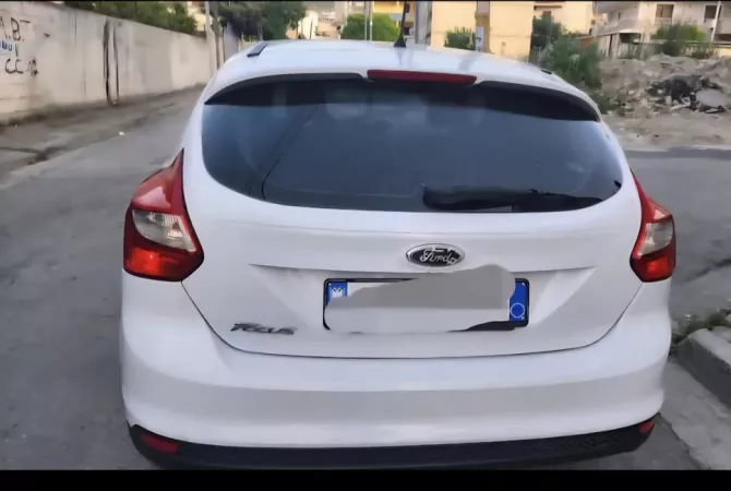 Makina ne shitje  ne Tirane - 4,200 Euro