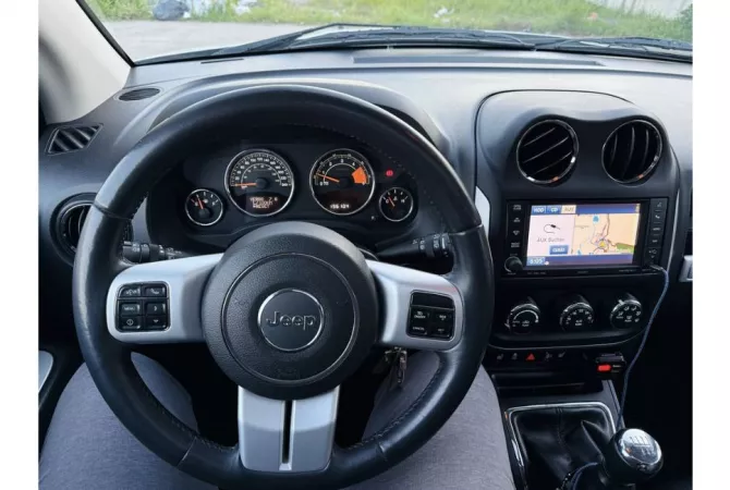 Makina ne shitje  ne Tirane - 9,500 Euro