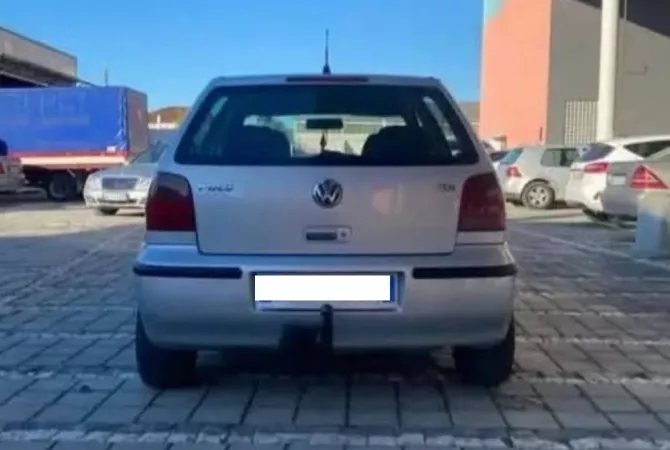 Makina ne shitje  ne Tirane - 1,900 Euro